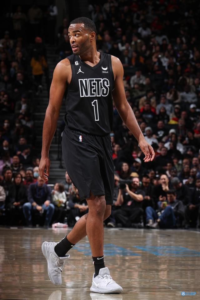 拭目以待 拭目以待