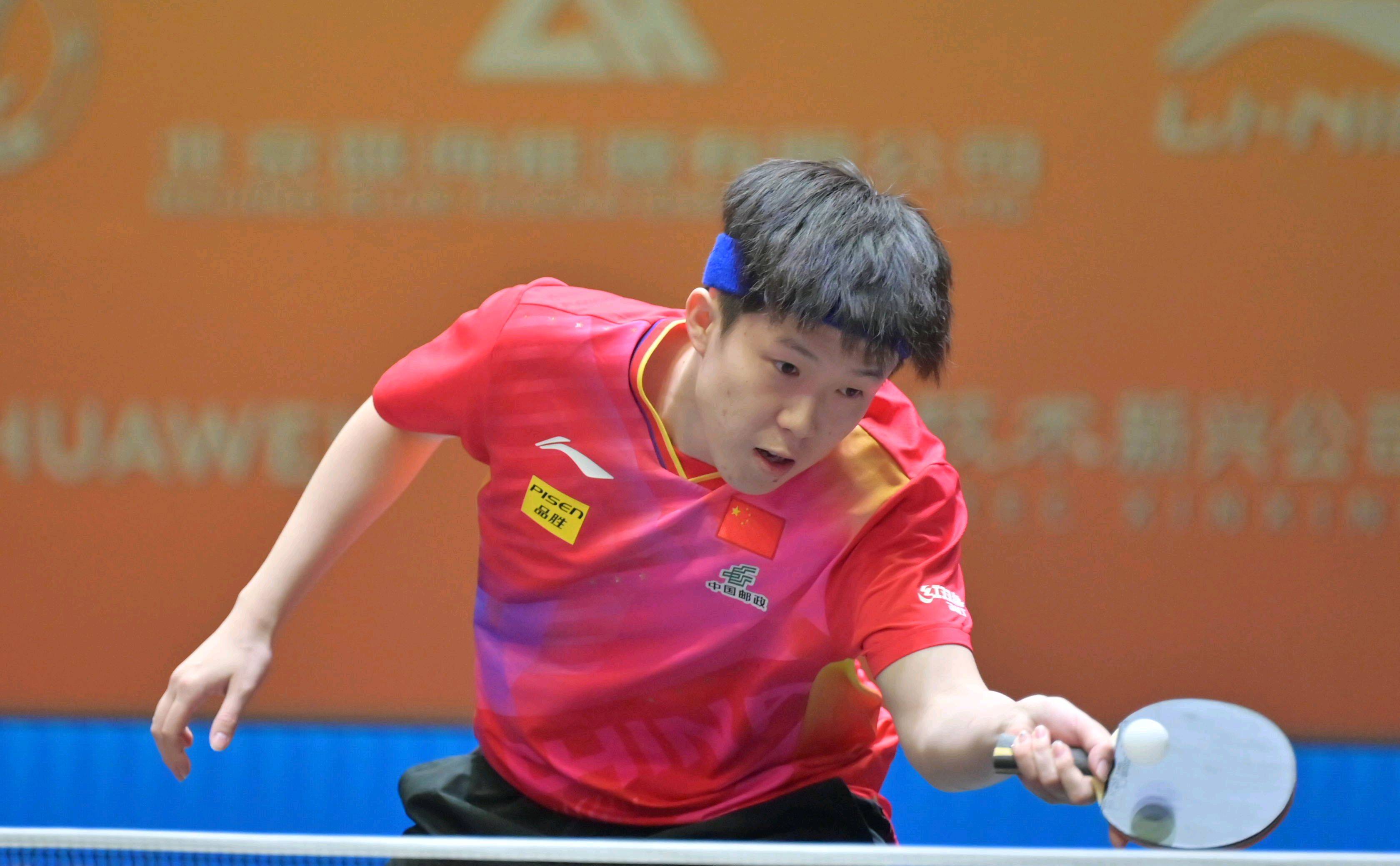 在中场持续 在中场持续