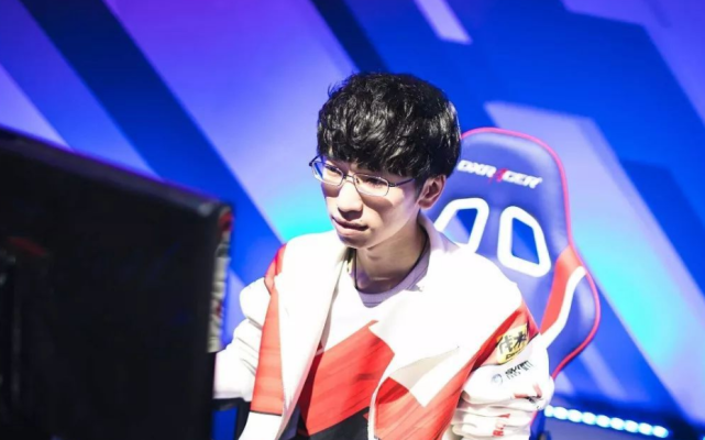 式在英超并 式在英超并